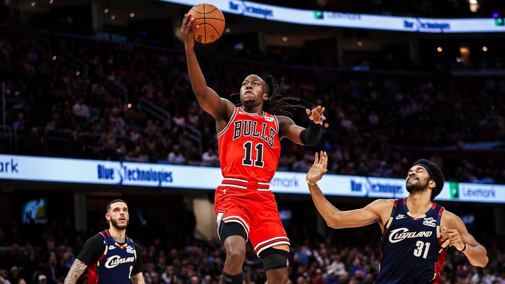 NBA: Bulls wrap up busy trade deadline with Ayo Dosunmu deal to Twolves—reports